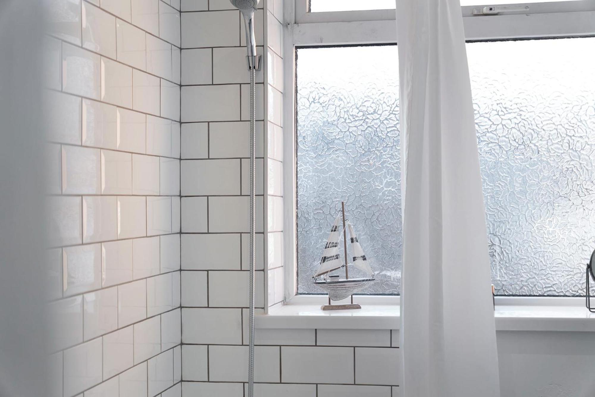 Modern Near Blyth Coast Sleeps 5 Apartment *